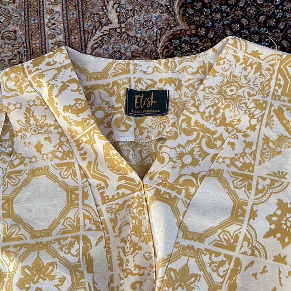 Elish. M size . Color gold and white - Picture 6 of 9